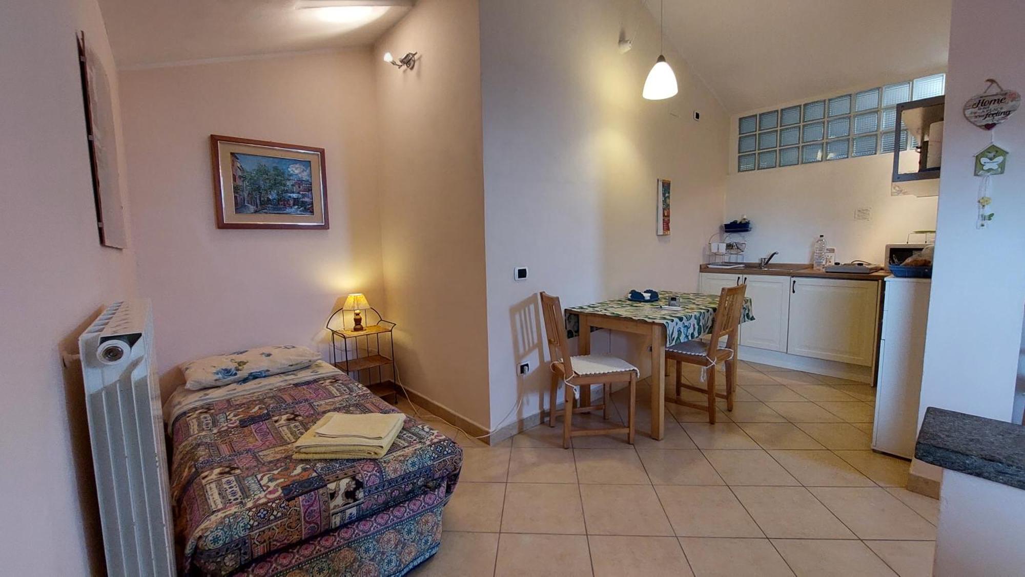 A Viterbo Terme "Casa Vacanze Al Melograno"アパートメント エクステリア 写真