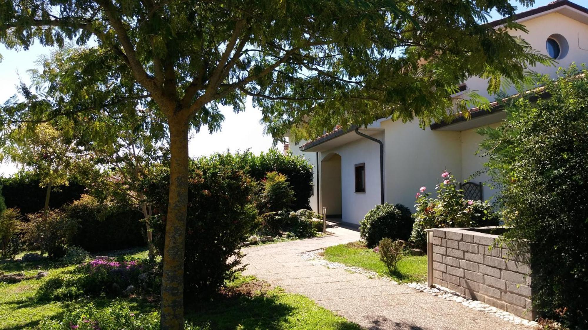 A Viterbo Terme "Casa Vacanze Al Melograno"アパートメント エクステリア 写真