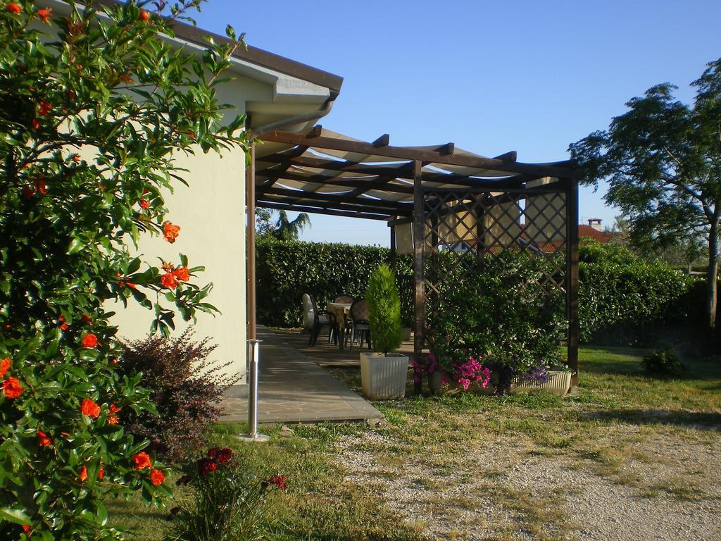 A Viterbo Terme "Casa Vacanze Al Melograno"アパートメント エクステリア 写真